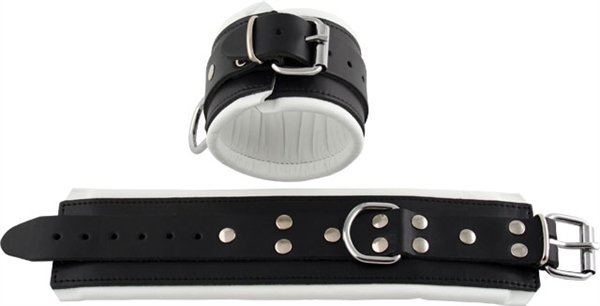 Fußfessel Leder schwarz gefüttert weiß Fußfessel Leder schwarz gefüttert weiß