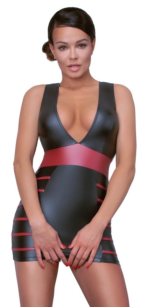 Kurzes Kleid im schwarzen Mattlook Kurzes Kleid im schwarzen Mattlook