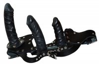 Vorschau: String aus Leder mit 3 Dildos
