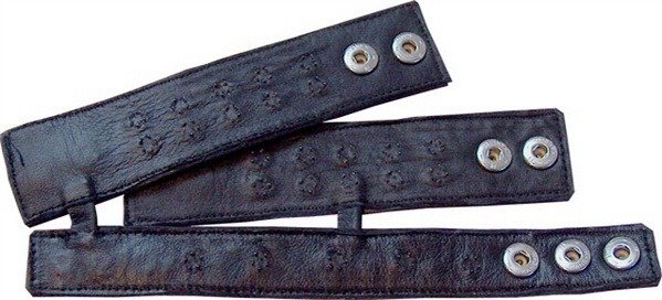 Triple Cockstrap mit winzigen Nadeln