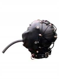 Kopfmaske in Schwarz mit Schlauchöffnung